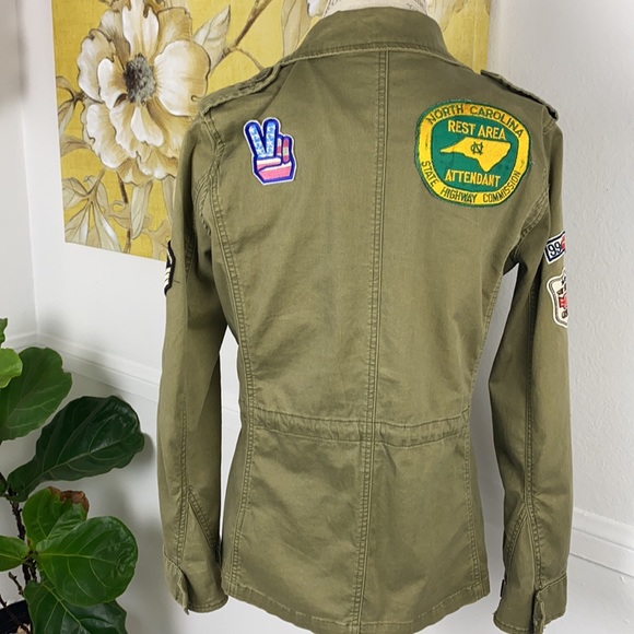 Utility denim jacket w. Patches + Pockets - Picture 4 of 16